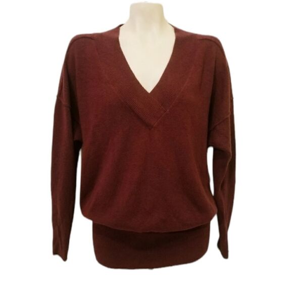 SWEATER SALE 3/$30 Abound Burgundy Stretchy Waist Sweater Size XS - Picture 1 of 5